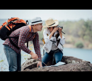 Exploring the Travel Lifestyle with .com HopTraveler